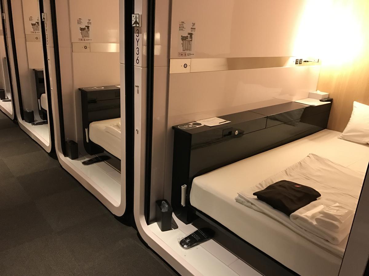 First Cabin Kansai Airport Sennan Екстер'єр фото