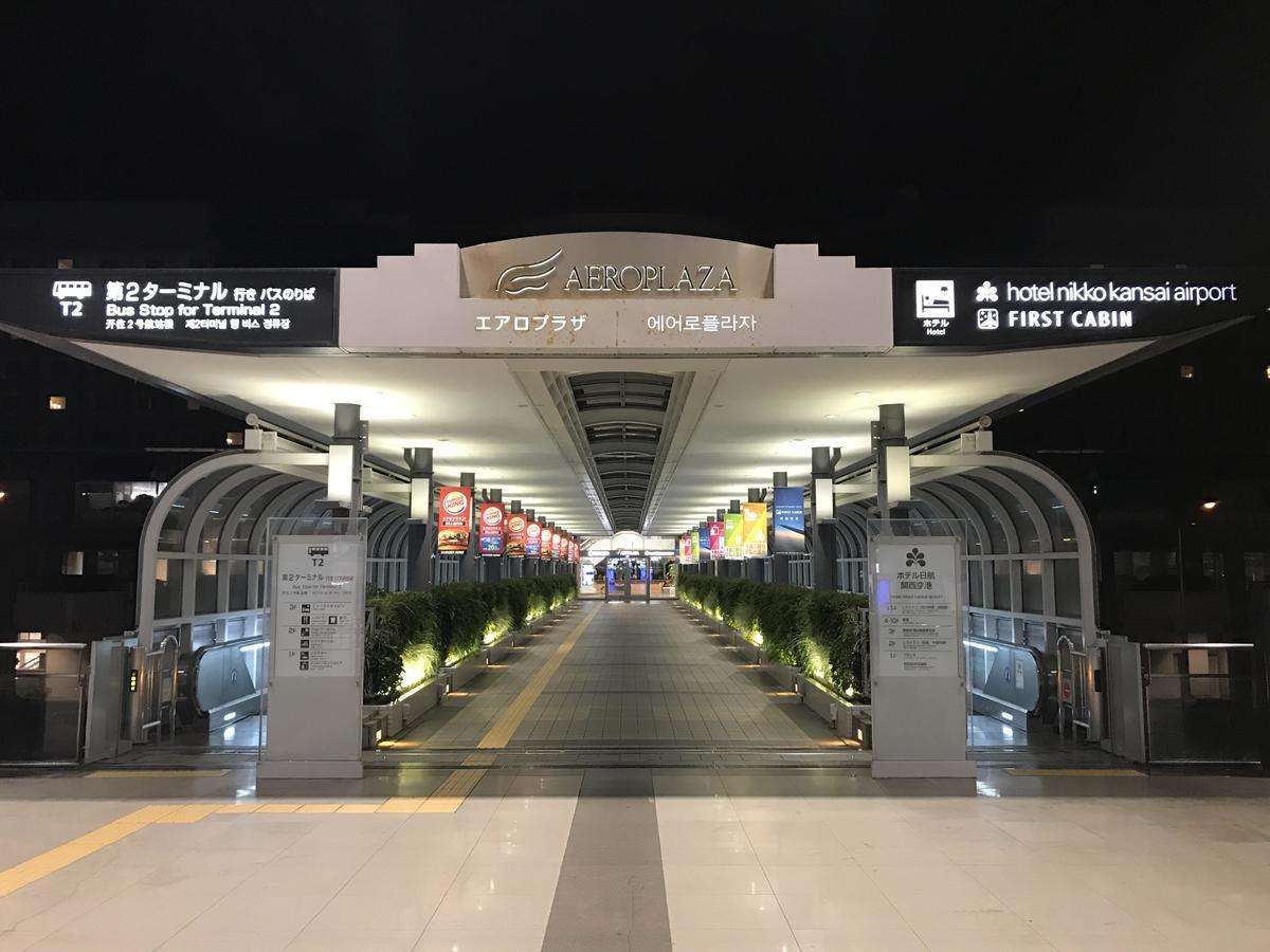 First Cabin Kansai Airport Sennan Екстер'єр фото